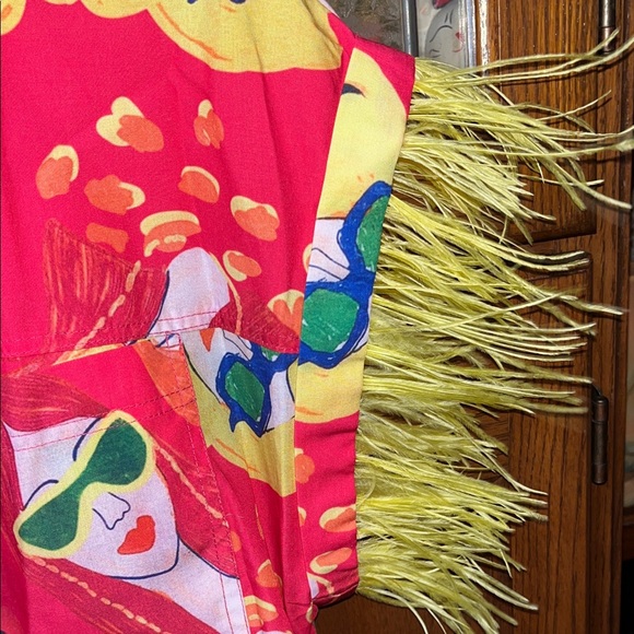 NWT Pastel Colorful Graphic Shirt with Fringe Sleeves Size Medium Set of Two - Picture 6 of 12